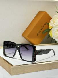 Picture of Louis Vuitton Sunglasses _SKUfw77619520fw